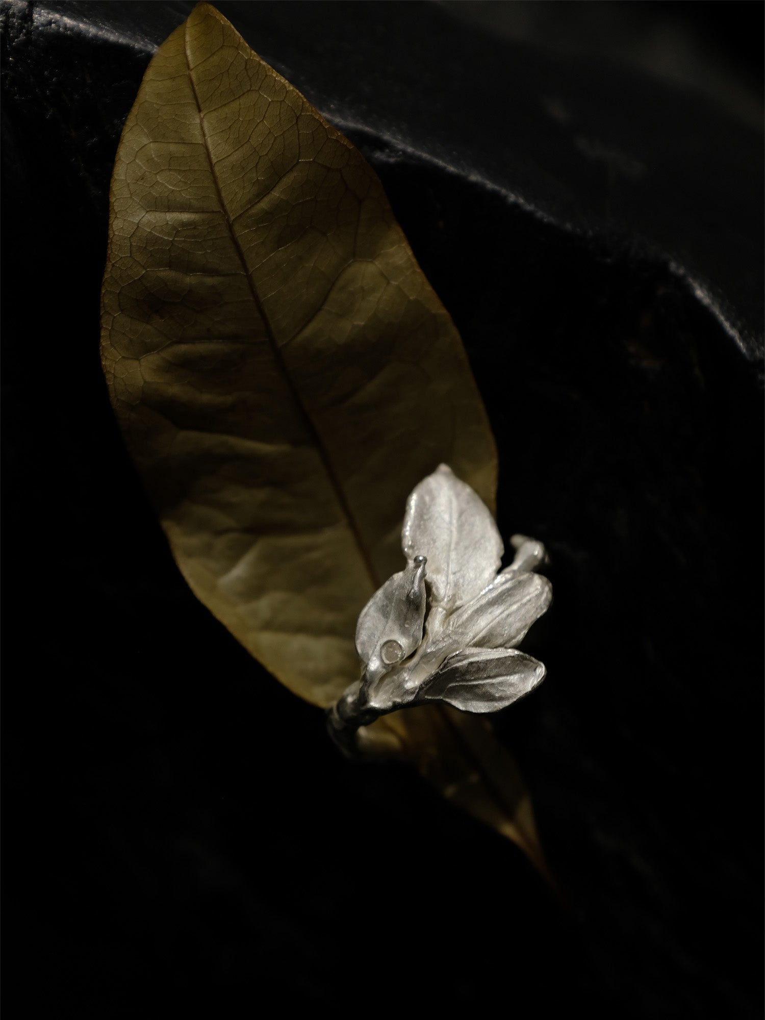 Leaf Flow Ring