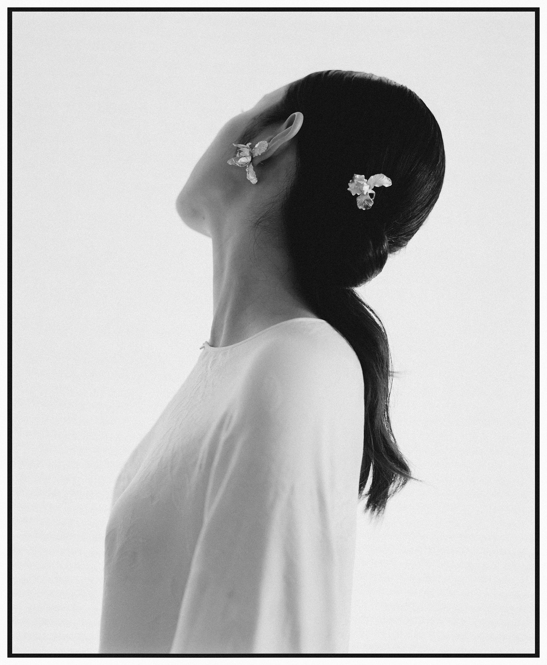 Iris Hair Bun Ornament
